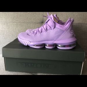 Lebron 16 atomic purple size 13